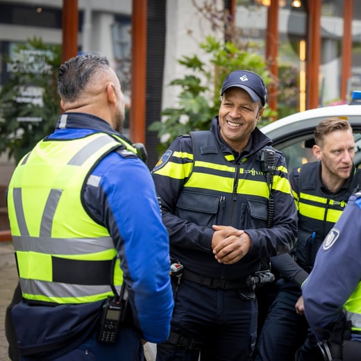 Naleving - BOA-Expertisecentrum fotoshoot Rotterdam agenten boas handhaver C Eric Fecken-1